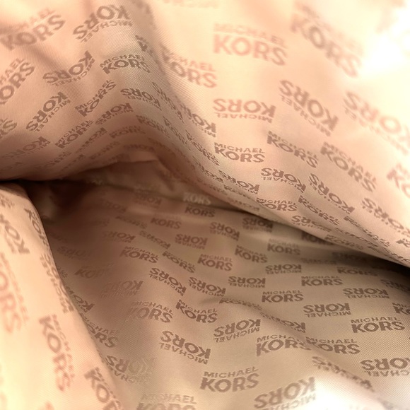 NWOT MICHAEL KORS Medium Karla East West Satchel - Picture 4 of 8